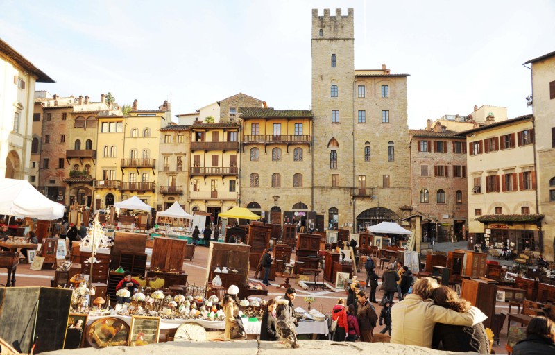 Arezzo fiera antiquaria e carnevale di Castiglion Fibocchi