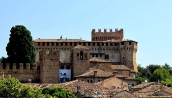 Carnevale di Fano e castello di Gradara