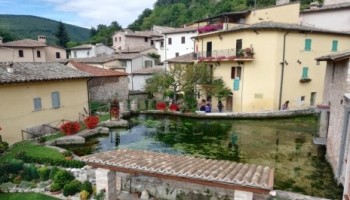 Fioritura nella piana di Castelluccio di Norcia