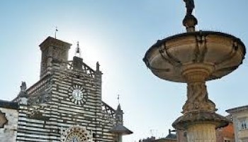 Prato ed Outlet di Barberino del Mugello