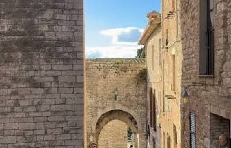Umbria delle tradizioni: Corciano, Perugia, Spello